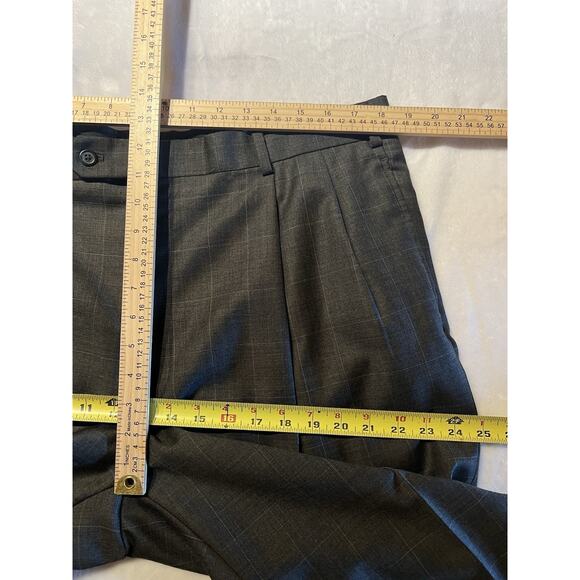 Jos A Bank Mens 44R 36x29 Gray Windowpane Plaid 2 Piece Suit Set - Picture 14 of 16